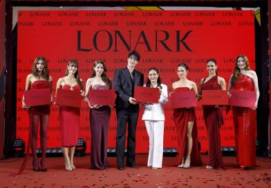 ออร่าพุ่ง “กระทิง-ขุนณรงค์” ขึ้นแท่นพรีเซ็นเตอร์ “LONARK” นำทีมคนดังเผยเคล็ดลับผิวโกลว์ใสสไตล์ K-Beauty